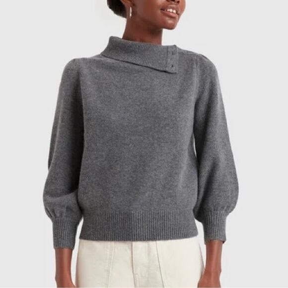 CO Essentials Wool Cashmere Gray Button Shoulder/Fold Collar Sweater Sz Medium - Picture 1 of 9